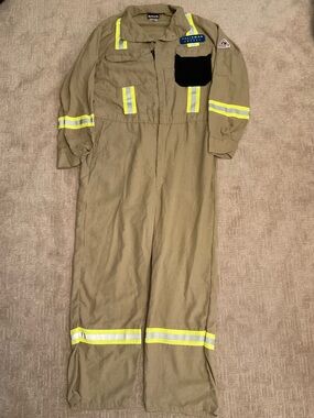 Bulwark Nomex IIIA FR Coveralls 46‑LN CAT 1 ATPV 4.8 NFPA 2112 Tan Reflective